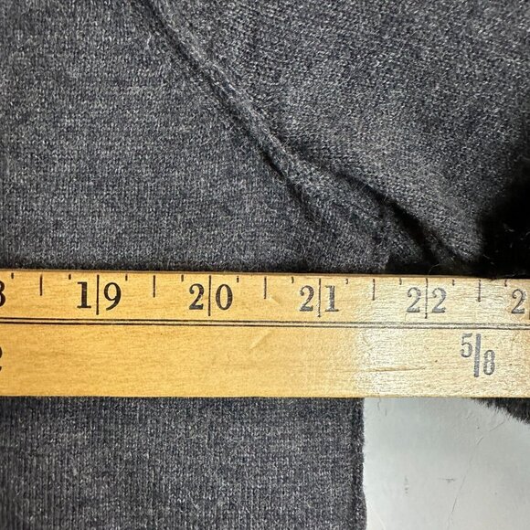 Michael Kors Womens Large Short Sleeve Sweater Top Gray NEW Faux Fur Sleeve - Picture 11 of 11